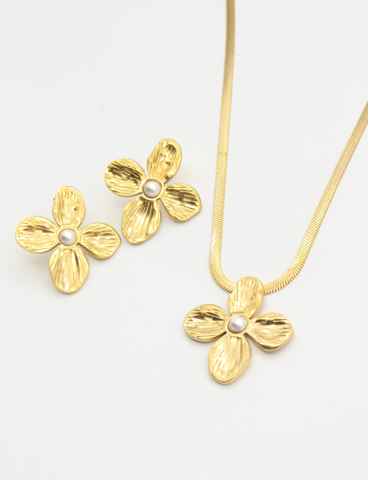 Collar Lily con perla